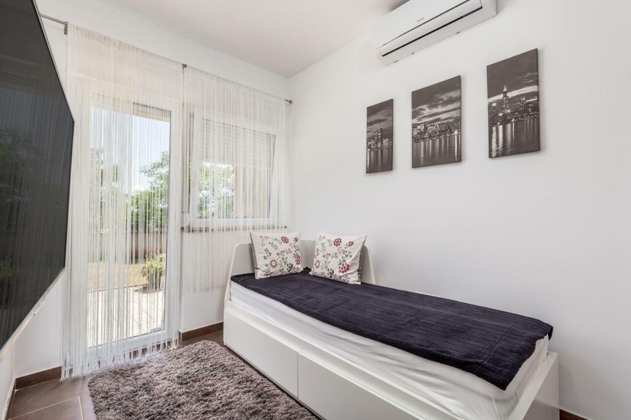 Appartement Klein Aber Fein à Rijeka Extérieur photo
